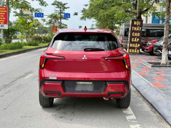 MITSUBISHI XFORCE 1.5 PREMIUM – 2025 | ĐỎ NỔI BẬT