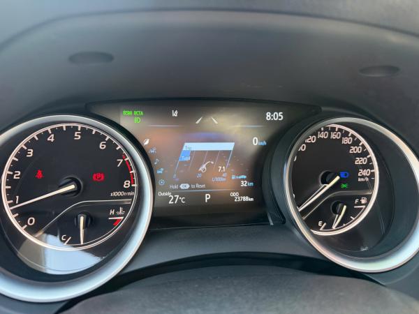 TOYOTA CAMRY 2.0Q – 2024 | TRẮNG NGỌC TRAI – SANG TRỌNG, ĐẲNG CẤP