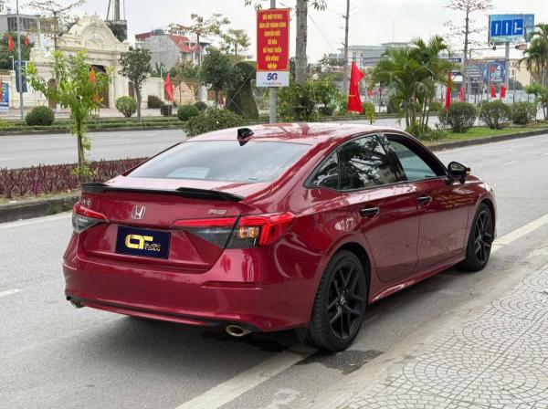 HONDA CIVIC RS – 2022 | ĐỎ THỂ THAO