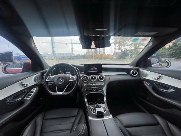 MERCEDES-BENZ C300 SẢN XUẤT 2017