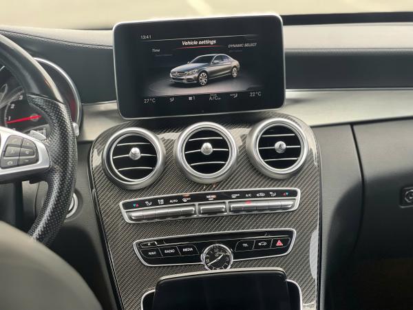 MERCEDES-BENZ C300 SẢN XUẤT 2017