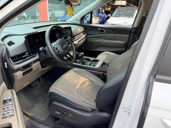 KIA CARNIVAL 2.2D LUXURY – 2025 | TRẮNG ĐẲNG CẤP