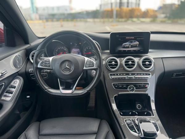 MERCEDES-BENZ C300 SẢN XUẤT 2017