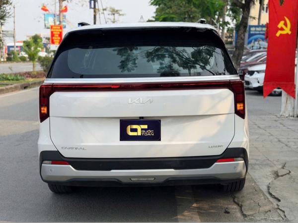 KIA CARNIVAL 2.2D LUXURY – 2025 | TRẮNG ĐẲNG CẤP