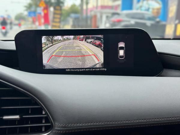 MAZDA 3 1,5 LUX SPORT – 2022 | ĐEN THỂ THAO 