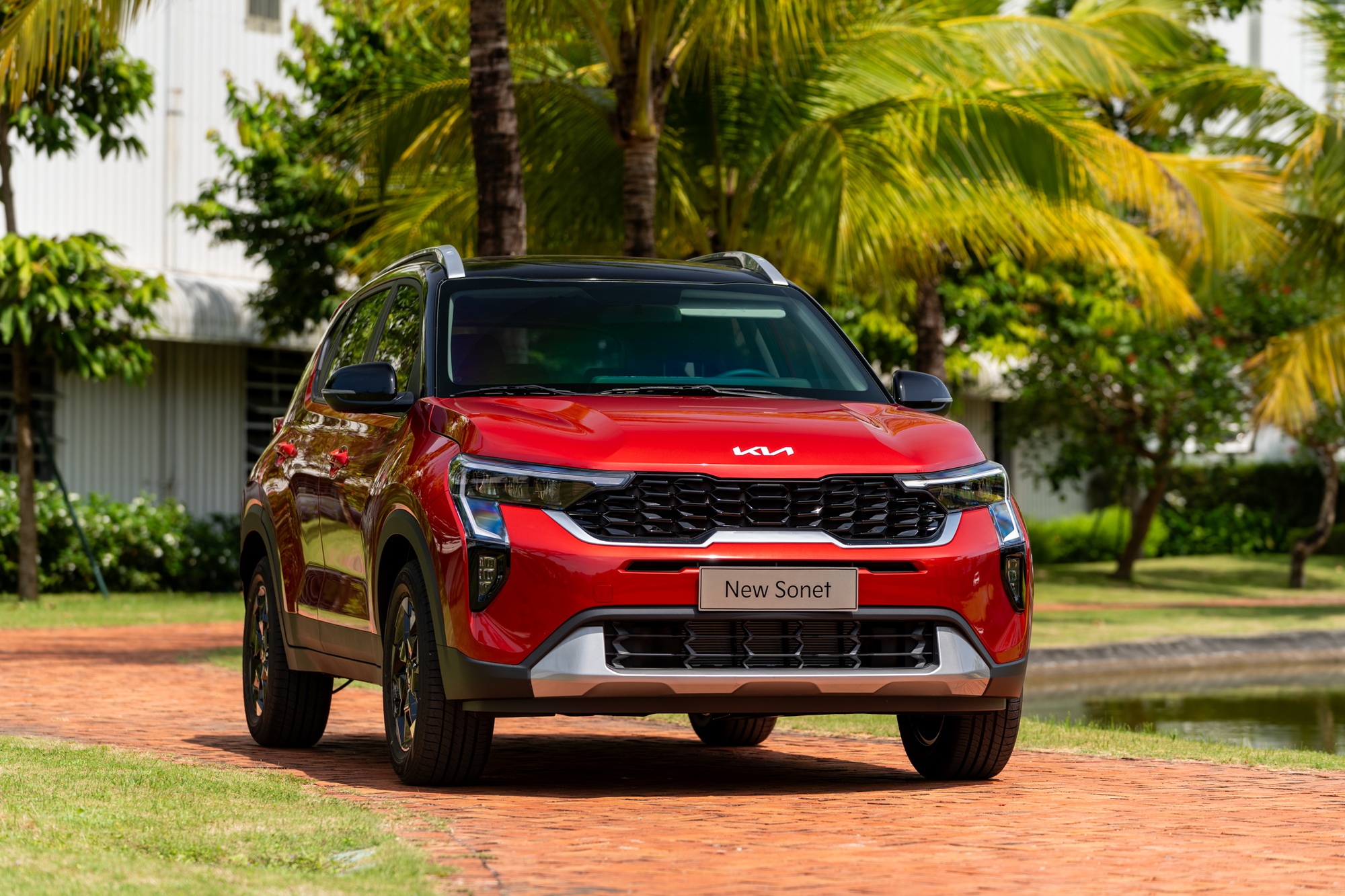 Kia Sonet vững vàng ngôi đầu phân khúc SUV đô thị cỡ nhỏ