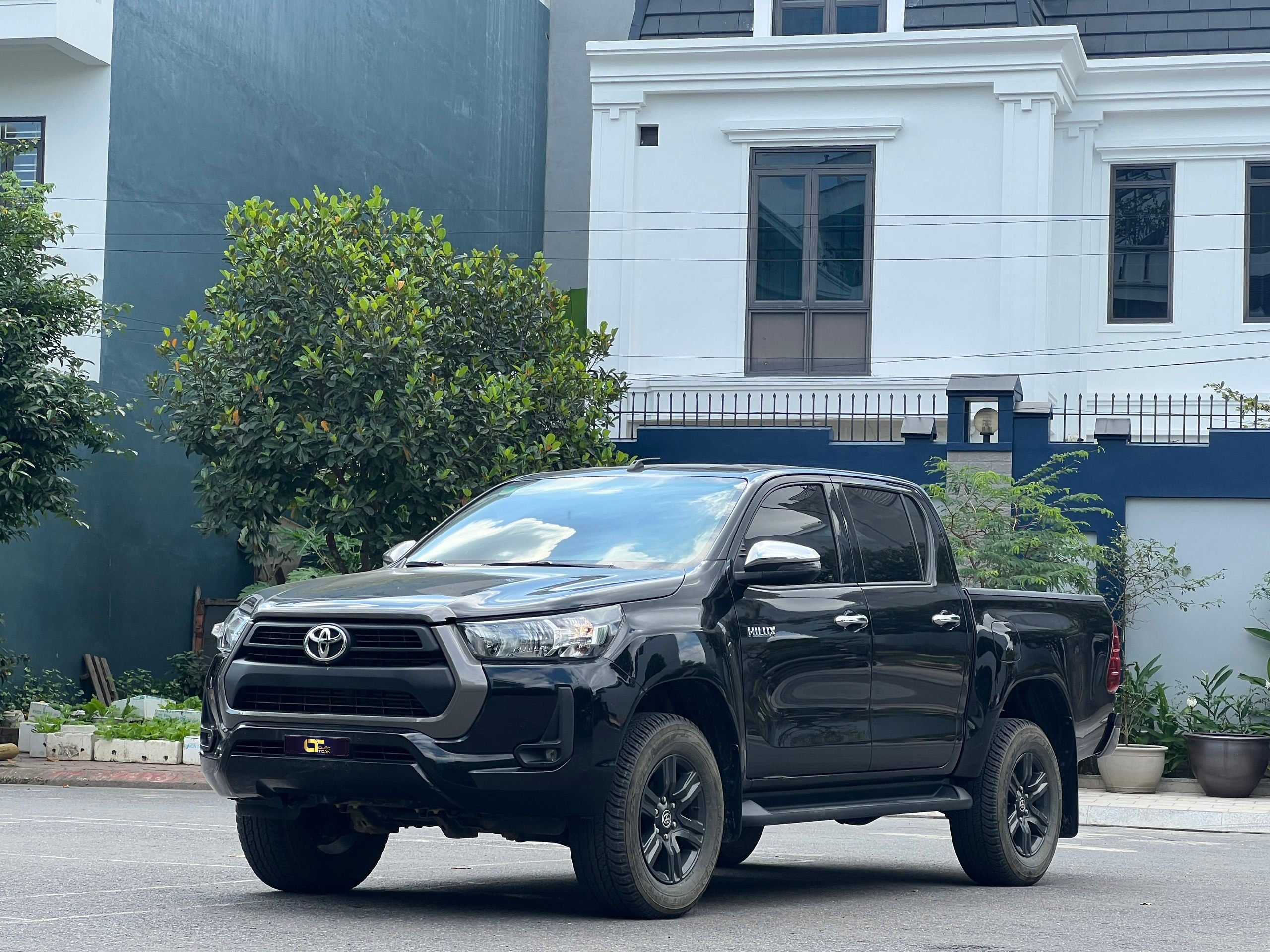 Đánh giá Toyota Hilux 2021: 